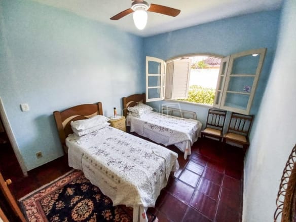 Casa de Condomínio para Venda com 3 quartos, na Praia da Cocanha com 180m²