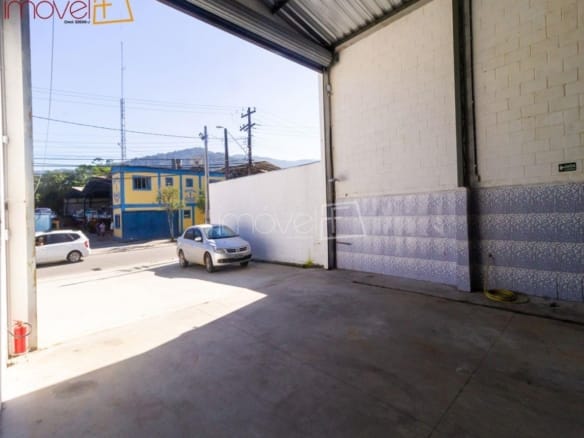 Galpão para Venda com  quartos, em Tabatinga com 538m²