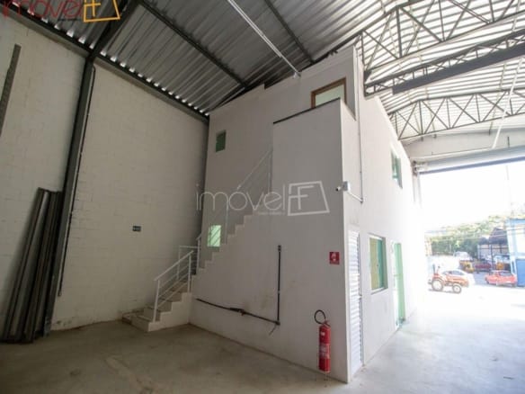Galpão para Venda com  quartos, em Tabatinga com 538m²