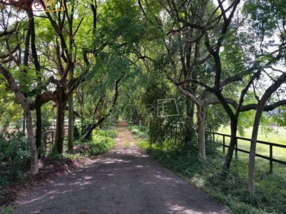 Fazenda para Venda com 6 quartos, em Santo Antônio de Posse com 357000m²