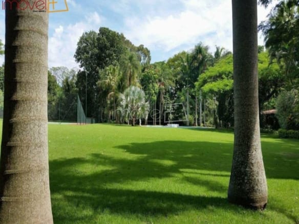 Fazenda para Venda com 6 quartos, em Santo Antônio de Posse com 357000m²