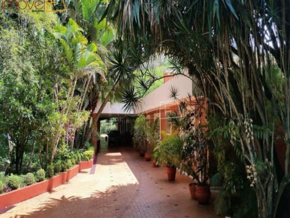 Fazenda para Venda com 6 quartos, em Santo Antônio de Posse com 357000m²