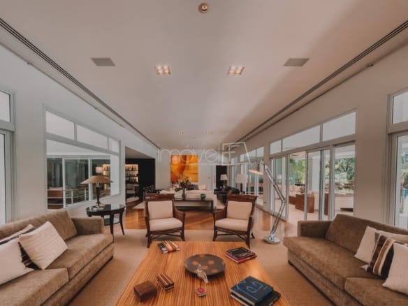 Casa de Condomínio para Venda com 5 quartos, em Alphaville Residencial Dois com 1000m²