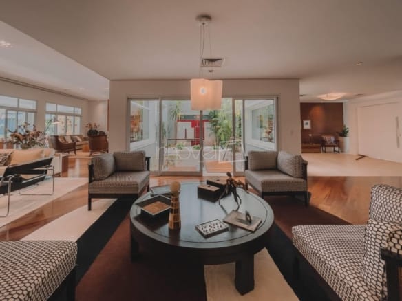 Casa de Condomínio para Venda com 5 quartos, em Alphaville Residencial Dois com 1000m²