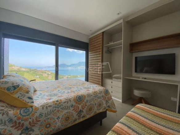 Casa de Condomínio para Venda com 4 quartos, em Ilhabela com 300m²