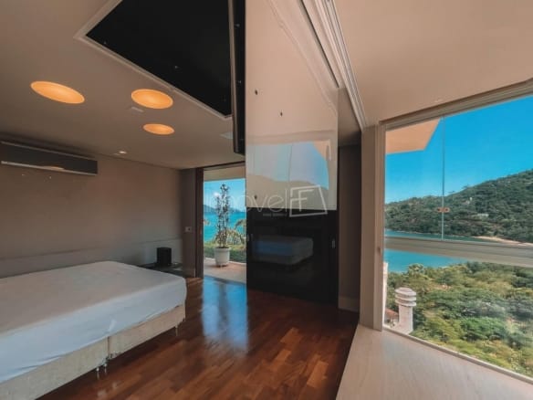 Casa de Condomínio para Venda com 4 quartos, em PRAIA VERMELHA DO SUL com 1200m²