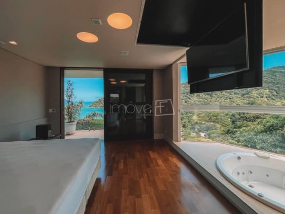 Casa de Condomínio para Venda com 4 quartos, em PRAIA VERMELHA DO SUL com 1200m²