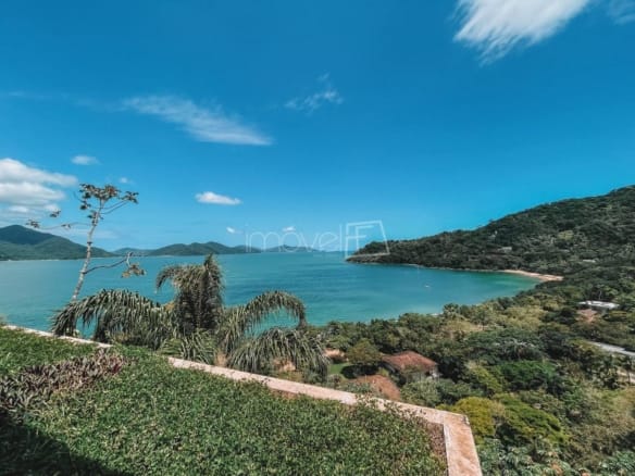 Casa de Condomínio para Venda com 4 quartos, em PRAIA VERMELHA DO SUL com 1200m²