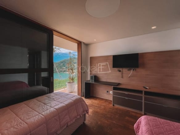 Casa de Condomínio para Venda com 4 quartos, em PRAIA VERMELHA DO SUL com 1200m²