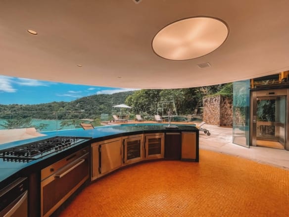 Casa de Condomínio para Venda com 4 quartos, em PRAIA VERMELHA DO SUL com 1200m²