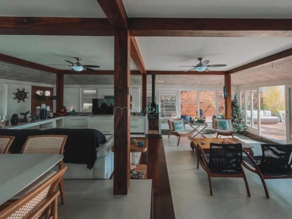 Casa de Condomínio para Venda com 4 quartos, em Itaguá com 400m²