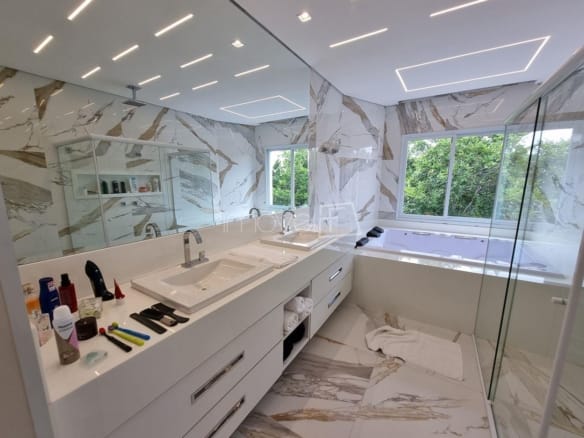 Casa de Condomínio para Venda com 3 quartos, em Parque Residencial Maison Blanche com 600m²