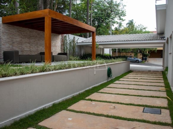 Casa de Condomínio para Venda com 3 quartos, em Parque Residencial Maison Blanche com 600m²