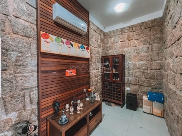 Casa de Condomínio para Venda com 6 quartos, em Ponta das Toninhas com 500m²