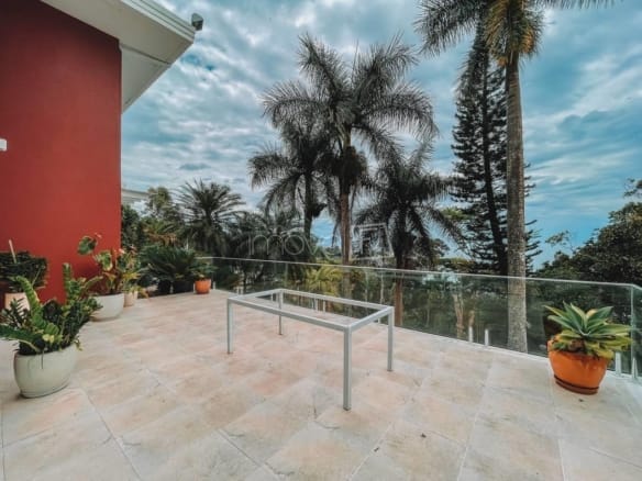 Casa de Condomínio para Venda com 6 quartos, em Ponta das Toninhas com 500m²