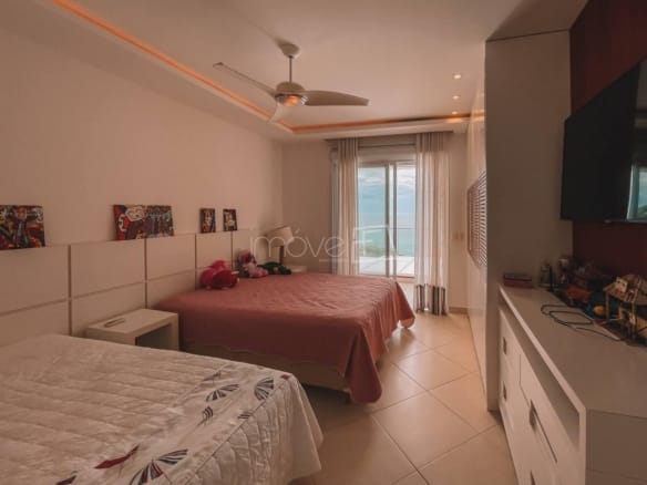 Casa de Condomínio para Venda com 6 quartos, em Ponta das Toninhas com 500m²