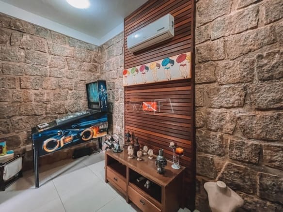 Casa de Condomínio para Venda com 6 quartos, em Ponta das Toninhas com 500m²