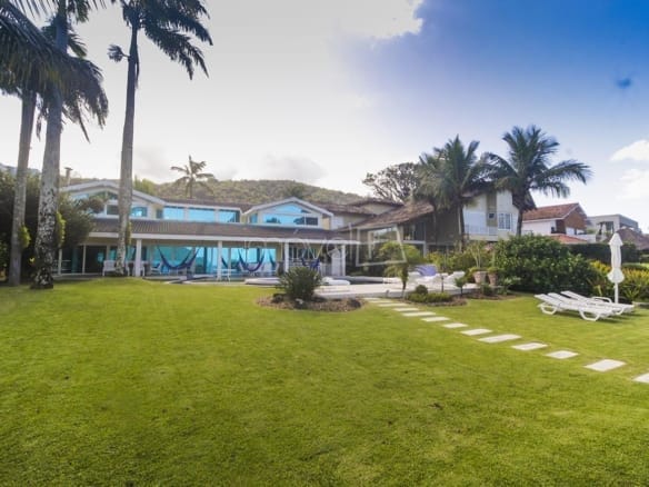 Casa no Condomínio Costa Verde Tabatinga com 4 quartos, na Praia de Tabatinga com 424m²