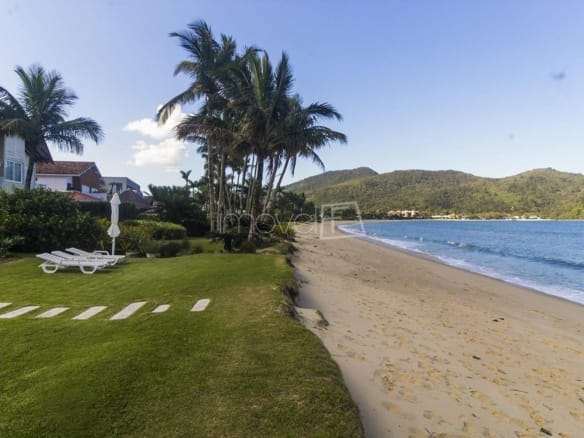 Casa no Condomínio Costa Verde Tabatinga com 4 quartos, na Praia de Tabatinga com 424m²