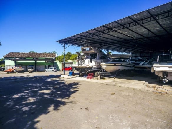 Ponto Comercial para Venda em Barranco Alto com 2474m²