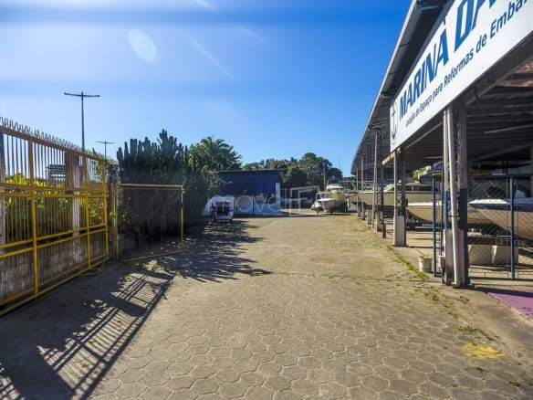 Ponto Comercial para Venda em Barranco Alto com 2474m²