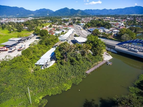Ponto Comercial para Venda em Barranco Alto com 2474m²