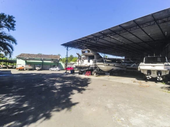 Ponto Comercial para Venda em Barranco Alto com 2474m²