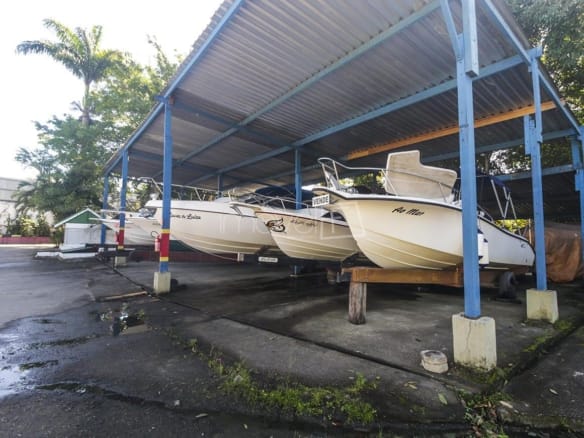 Ponto Comercial para Venda em Barranco Alto com 2474m²