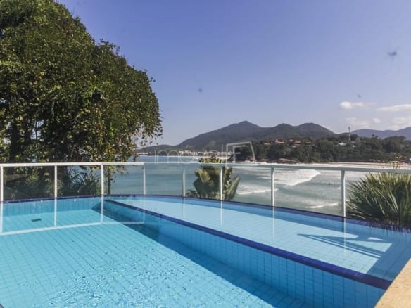 Casa para Venda com 11 quartos, em Tenório com 1200m²