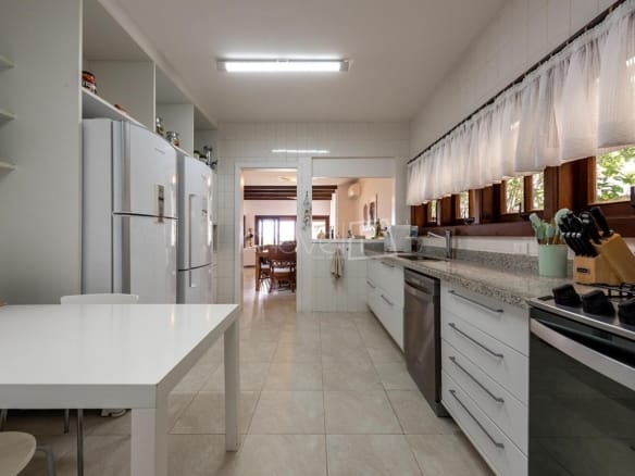 Casa para Venda com 5 quartos, em MARESIAS com 507m²