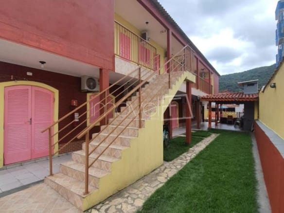 Hotel para Venda com 19 quartos, em Maranduba com 700m²