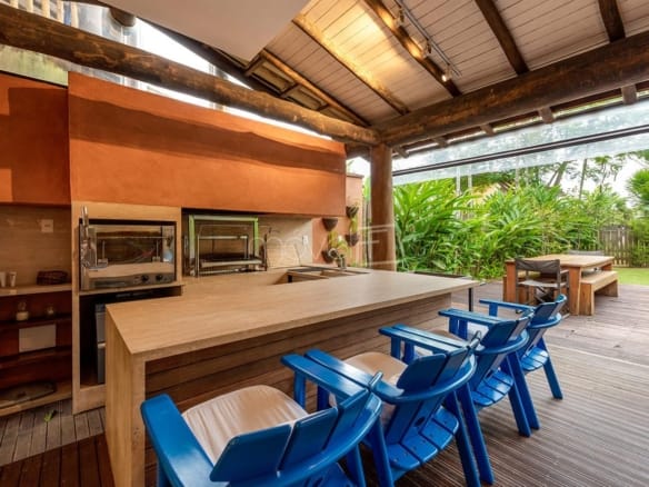 Casa de Condomínio para Venda com 5 quartos, em Barra do Una com 293m²
