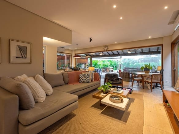 Casa de Condomínio para Venda com 5 quartos, em Barra do Una com 293m²