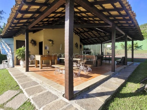 Casa de Condomínio para Venda com 6 quartos, em Camburi com 230m²