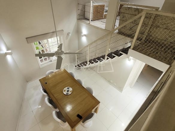 Casa de Condomínio para Venda com 6 quartos, em Camburi com 230m²
