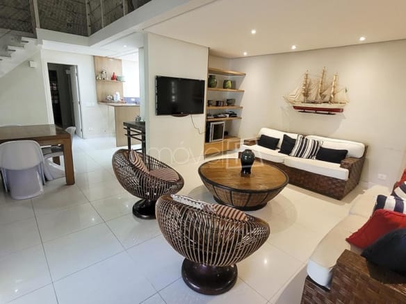 Casa de Condomínio para Venda com 6 quartos, em Camburi com 230m²