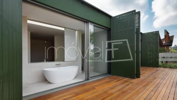 Casa de Condomínio para Venda com 5 quartos, em Tamboré com 1100m²