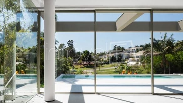 Casa de Condomínio para Venda com 5 quartos, em Tamboré com 1100m²