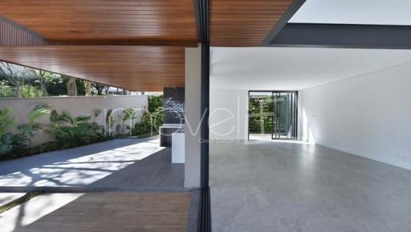 Casa de Condomínio para Venda com 4 quartos, em Tamboré com 537m²