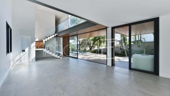 Casa de Condomínio para Venda com 4 quartos, em Tamboré com 537m²