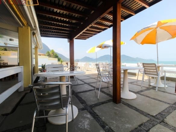 Hotel para Venda com 24 quartos, em Maranduba com 800m²