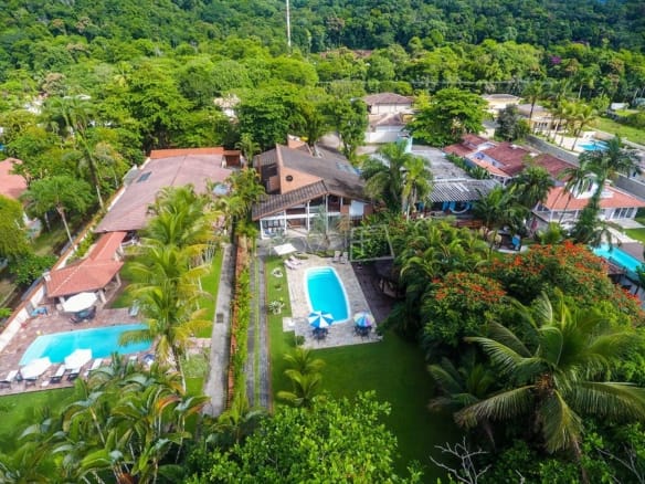 Casa de Condomínio para Venda com 5 quartos, em Praia Dura com 553m²