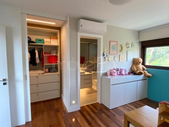 Casa de Condomínio para Venda com 4 quartos, em Tamboré com 692m²