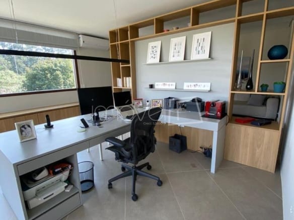 Casa de Condomínio para Venda com 4 quartos, em Tamboré com 692m²