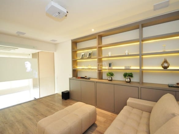 Apartamento para Venda com 3 quartos, em Cidade Monções com 165m²