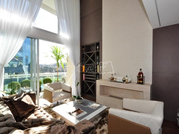 Apartamento para Venda com 2 quartos, em Cidade Monções com 165m²