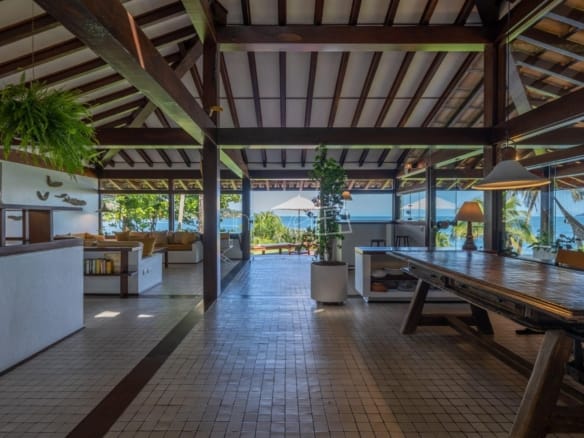 Casa de Condomínio para Venda com 4 quartos, em Ilhabela com 432m²