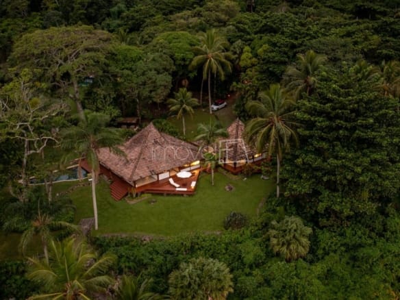 Casa de Condomínio para Venda com 4 quartos, em Ilhabela com 432m²