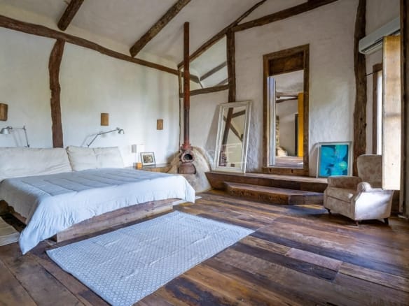 Casa de Condomínio para Venda com 5 quartos, em Ilhabela com 700m²