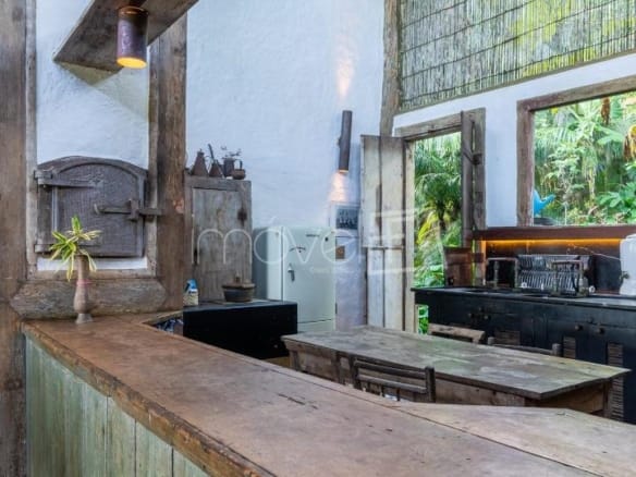 Casa de Condomínio para Venda com 5 quartos, em Ilhabela com 700m²